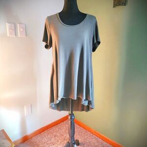 Torrid Super Soft Green Short Sleeve High Low Shirt Blouse Top Size 00